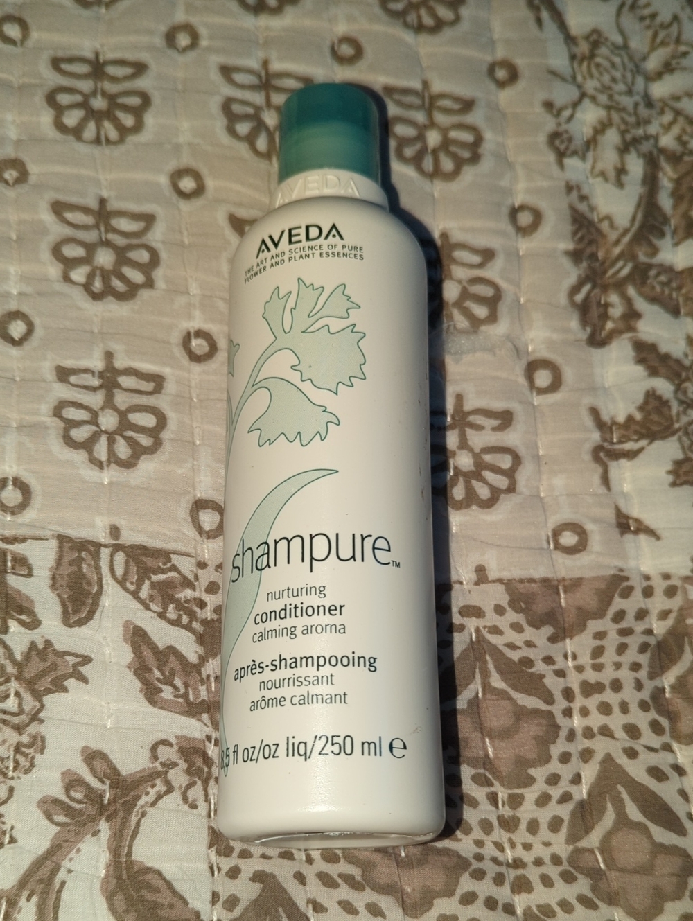 AVEDA Shampure Nuturing Conditioner. Calming Aroma